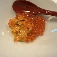 鮨 龍馬 - シャリより雲丹の方が多い雲丹ご飯にイクラを載せ