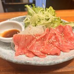 たん右衛門 - 和牛炙り刺し