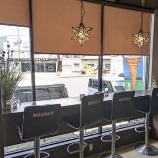 カフェ・ド・ミスティコ_2