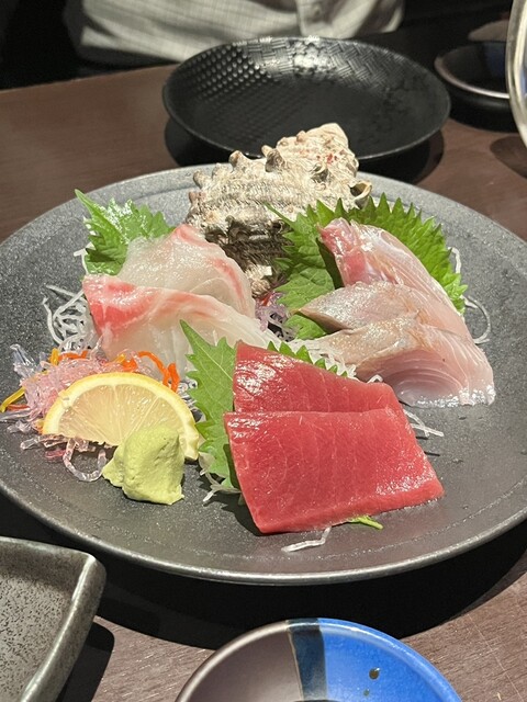 Taishu IZAKAYA Eight Ochanomizu Ten photo 3