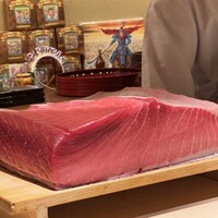 鮨 由う - 