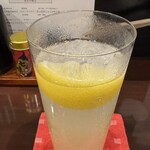 酒亭 田中 - レモンサワー（金宮シャリキン）