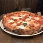 ラ・ピッコラ・ターヴォラ - 