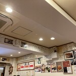 辰家 - 店内