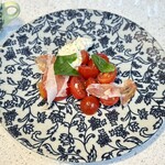 THE FRONT ROOM - カプレーゼ