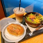 アール・ベイカー - 