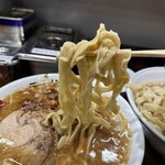ラーメンギタギタ - 麺