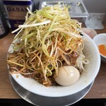 ラーメンギタギタ - シルナシ ネギ、辛ネギ、味玉