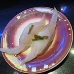 回し寿司 活 活美登利 - スズキ昆布〆