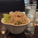 トム ボーイ カフェ - サラダ（+100円）