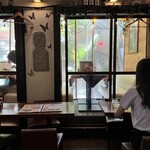 トム ボーイ カフェ - 店内