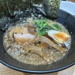 中華居酒屋 かれんこ - 醤油ラーメン。安定のシメ。