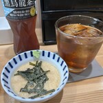 中華居酒屋 かれんこ - お通しは山芋でした。暑い季節にピッタリ。