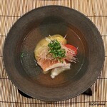 御料理 寺沢 - 喜知次に丸茄子に蕃茄の冷たい煮浸し