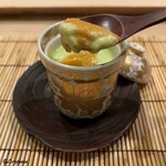 御料理 寺沢 - 蚕豆のすり流しと生海胆