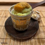 御料理 寺沢 - 蚕豆のすり流しと生海胆