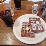 Waffle cafe ORANGE - 妻はプレーンワッフルセット（1010円）