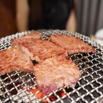 炭火焼肉ホルモンさわいし - 上カルビ