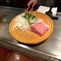 横浜瀬里奈 ステーキドーム - 