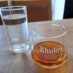 インドスパイシー イエティ - ククリラム お湯割り