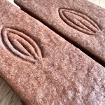 カカオティエゴカン - カカオサンド(左)[ハイミルク](右)[ビター]どアップ