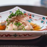 TOMONO - 2025.7 能登産天然岩牡蠣 魚醤を加えた中華風ポン酢 茗荷 分葱