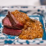 TOMONO - 2025.7 くまもとあか牛ヒレと焼いた賀茂茄子の魚香ソース