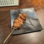 炭焼串工房 とりまる - パリパリの香ばしい皮｡コリャ旨い｡
