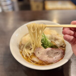 八雲 - 細ストレート麺