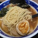 せたが屋 - 麺と黄身の様子