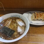 丸長 - ラーメンと餃子