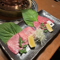 松阪牛炭火焼肉 東海亭 - 