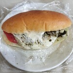 ベーカリー エピー - 