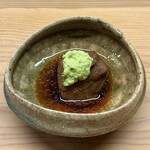 鮨しゅんじ - 鮪かまとろ 角煮