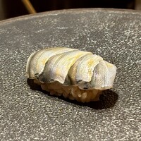 鮨 由う - 