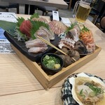 貝・刺身専門店 しらはら みなとみらい一番街 - 