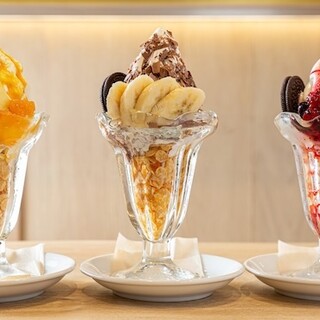 イートイン限定◎濃厚プレミアムソフトのパフェは全4種類