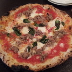 ナポリピッツァ Pizzeria la Rossa - 14.09.04 ピッツァ サルシッチャ