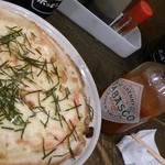 国民酒場あさひや じぃえんとるまん - 明太マヨピザ税込350円