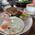 Spago by Wolfgang Puck - フルブレックファースト(メイン)