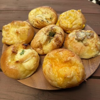 焼きたてパン 青い森_1