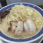 とんこつラーメン神 マルトクラーメン - 料理写真: