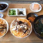 すみまる - 料理写真:選べる贅沢丼