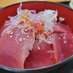 みなと市場 小松鮪専門店 - 