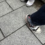 山玄茶 - カープ❓ヌードルの靴