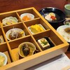 水軍の郷 - 四季彩御膳(税込2,860円)
①~⑨9種類の小鉢料理⑩鶏胸肉&夏野菜の揚げ浸し⑪茶碗蒸し⑫じゃこ飯⑬魚のアラ入りお味噌汁⑭香の物