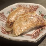 52 Chinese Bar GONI - 焼き餃子2個　500円