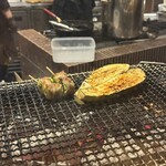 炭と海鮮と串焼きと肴 とっとっと 難波千日前店 - 