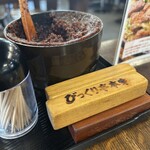 びっくり亭 本家 本店 - 卓上の辛味噌は自家製