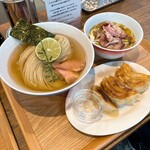 ヨコクラストアハウス - 